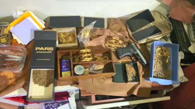 Sahte altın imalathanesi kurup kuyumcuları dolandırdılar